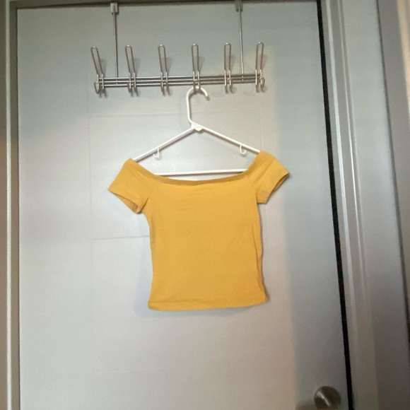 Off the Shoulder Yellow Crop Top - Picture 2 of 2